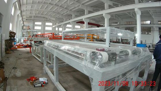 خرید 4'×10' 5'×10' خط های فشار چرخه کوتاه ماشین فشار درب لایه دار online manufacture