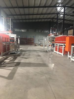 15KW چرخه کوتاه خط لامینینگ مطبوعات گرم برای تخته مبلمان 1200 تن